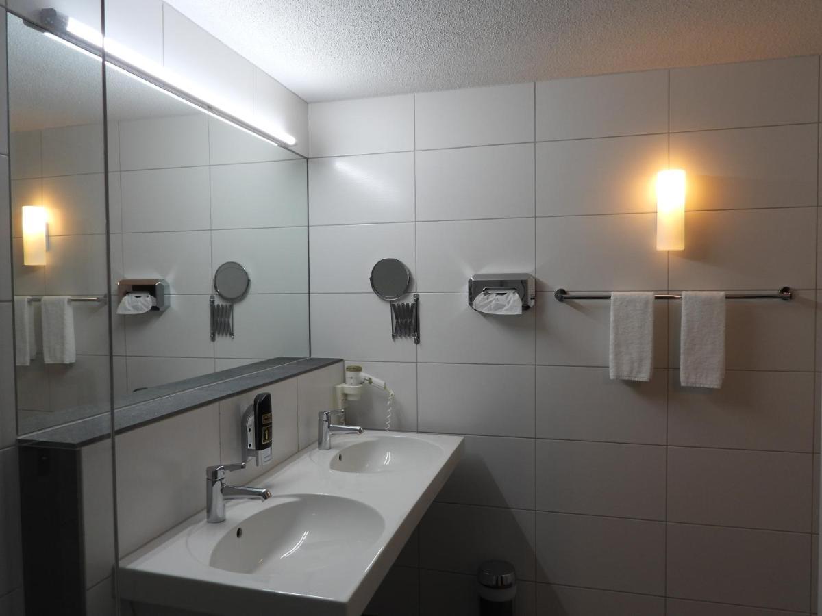 Das Hotel Sherlock Holmes Майринген Екстериор снимка