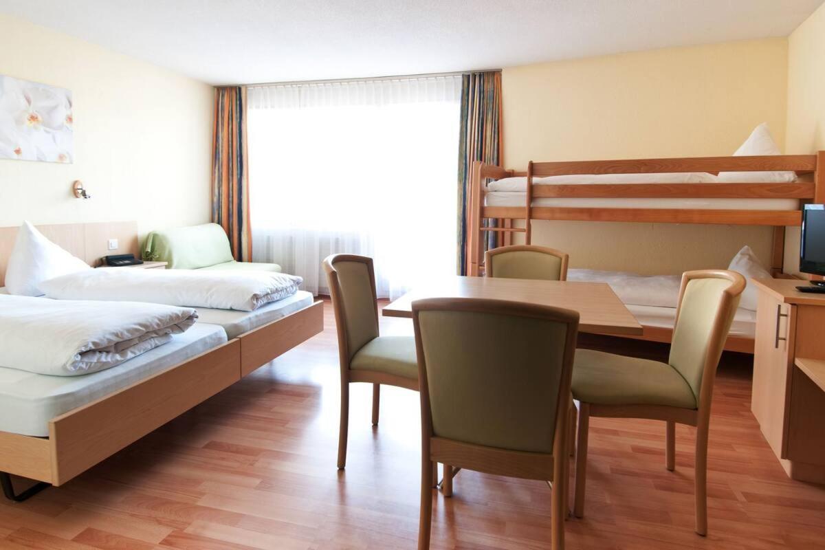 Das Hotel Sherlock Holmes Майринген Екстериор снимка